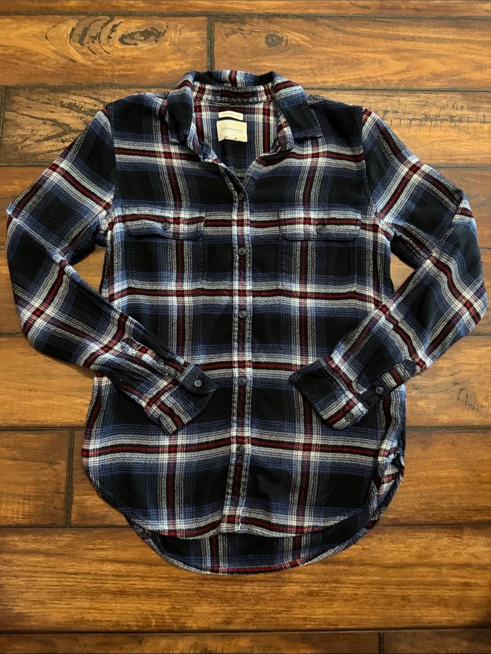 American Eagle Amazingly Soft Classic Fit Navy Plaid Flannel Shirt